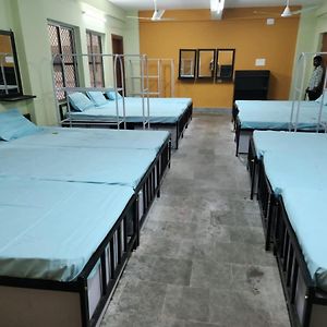 Mixed Dormitory Room